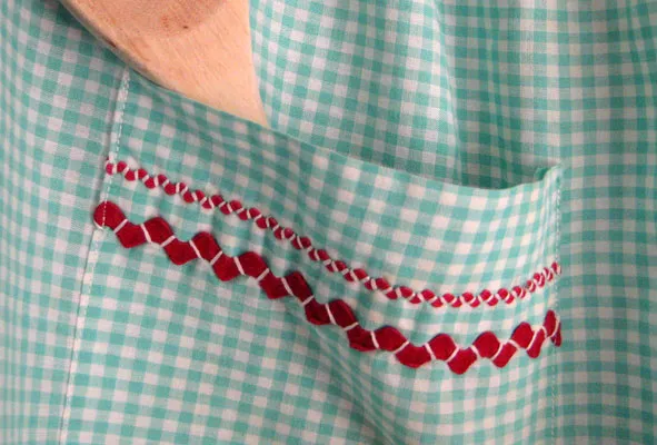 Hand-fastened ric rac